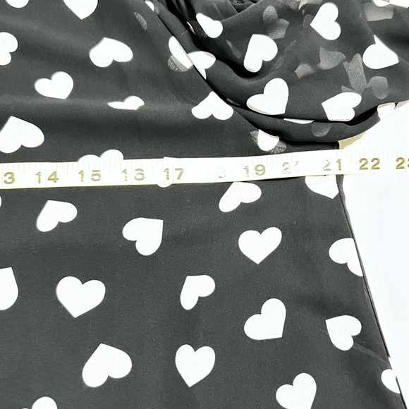 Women’s Large *Cold Shoulder* Blouse Black with White Hearts 3/4 sleeves - Picture 8 of 9